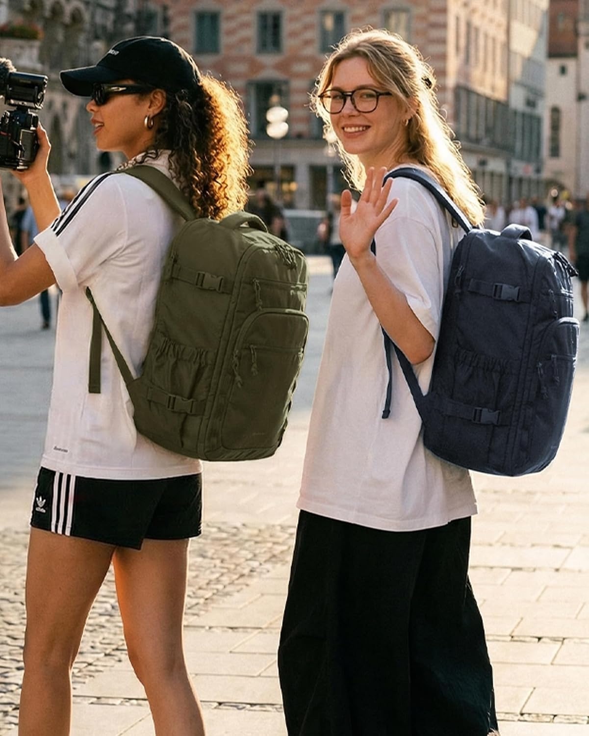 image:imageBAGSMART 173 inch Laptop Travel Backpack for Women amp Men Navy BlueOlive Green