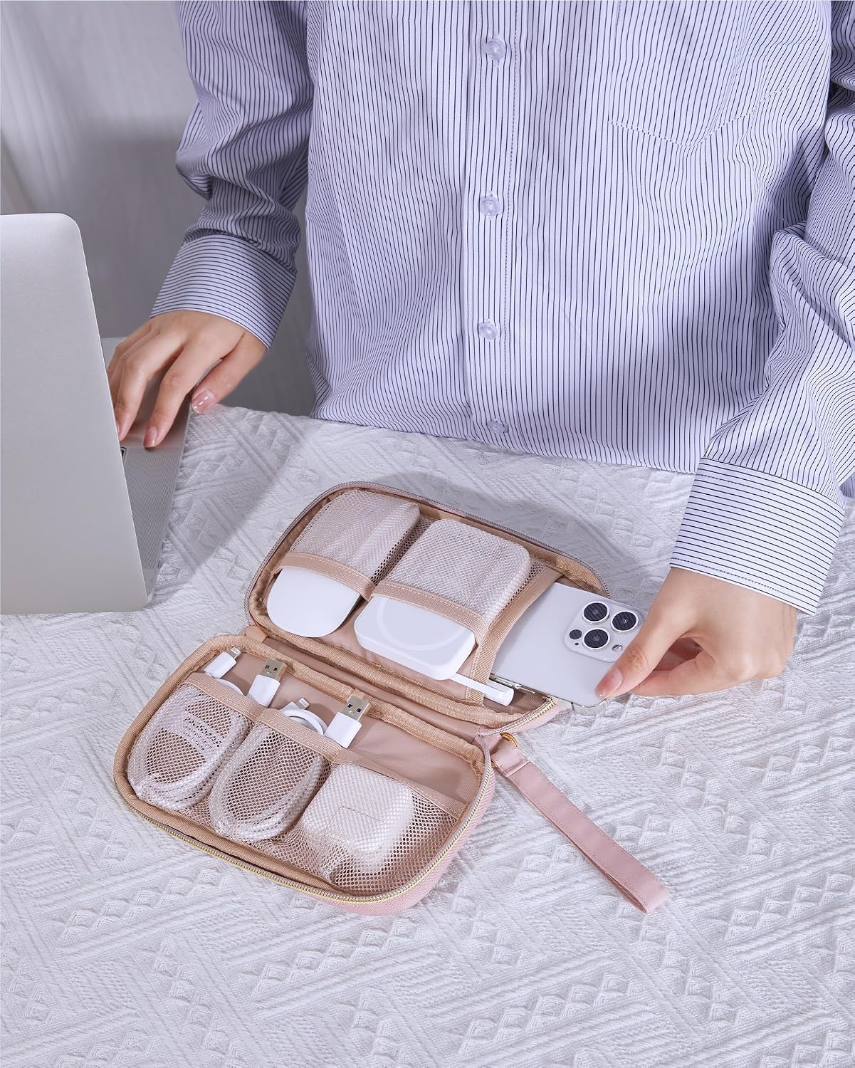 image:imageBAGSMART Cord Organizer Travel Cable Organizer Bag Tech Electronic Organizer Travel Case Travel Essentials for Charger Cable Phone Flash drive Single Layer BeigeSingle Layer Quilted Pink