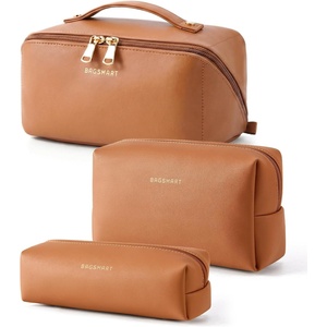 BAGSMART Makeup Bag Travel Cosmetic Bag,Women Toiletry Case, Classic Brown(31- Classic Brown)