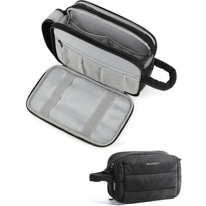 BAGSMART Travel Toiletry Bag for Women, Water-resistant, Camel(Jet Black)